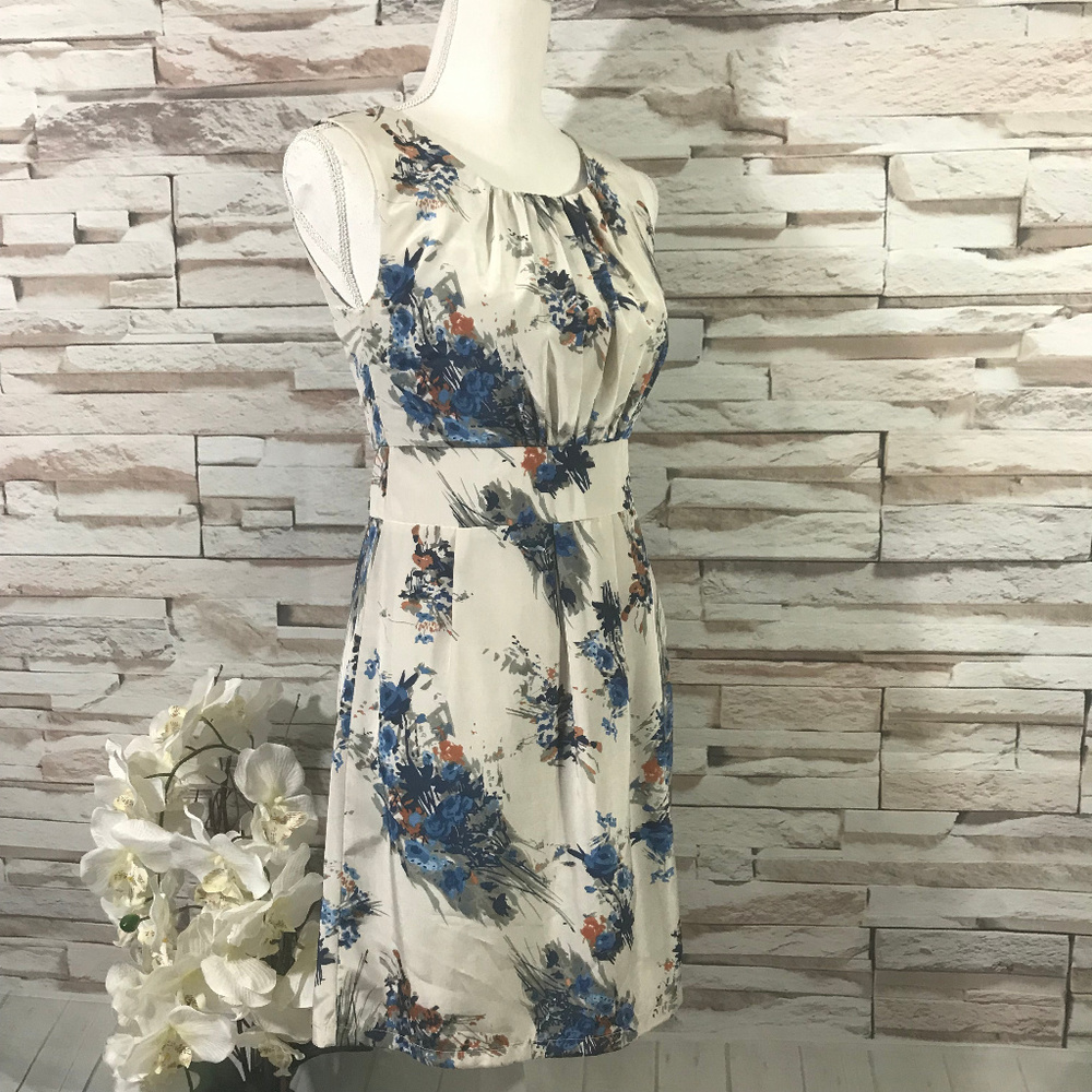 THML Floral Dress Sz S (G12)